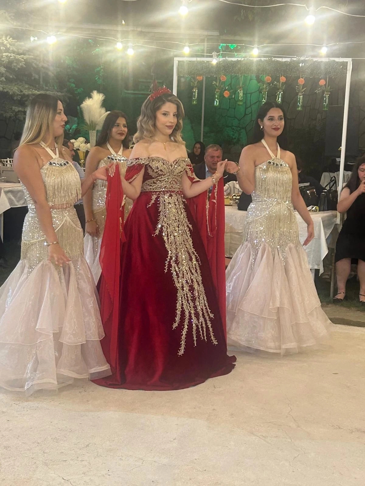 Beyza ve Muhammet Çifte Düğünle Dünyaevine Girdi