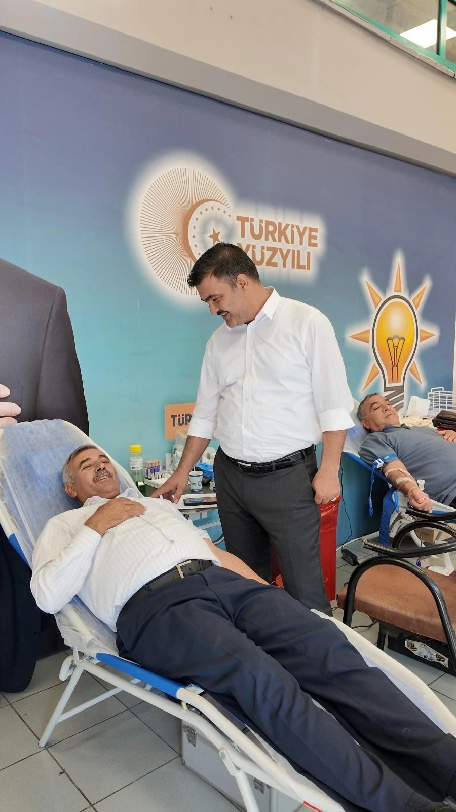 AK Parti Şahinbey’den  anlamlı etkinlik, “Kan acil değil, sürekli ihtiyaçtır”