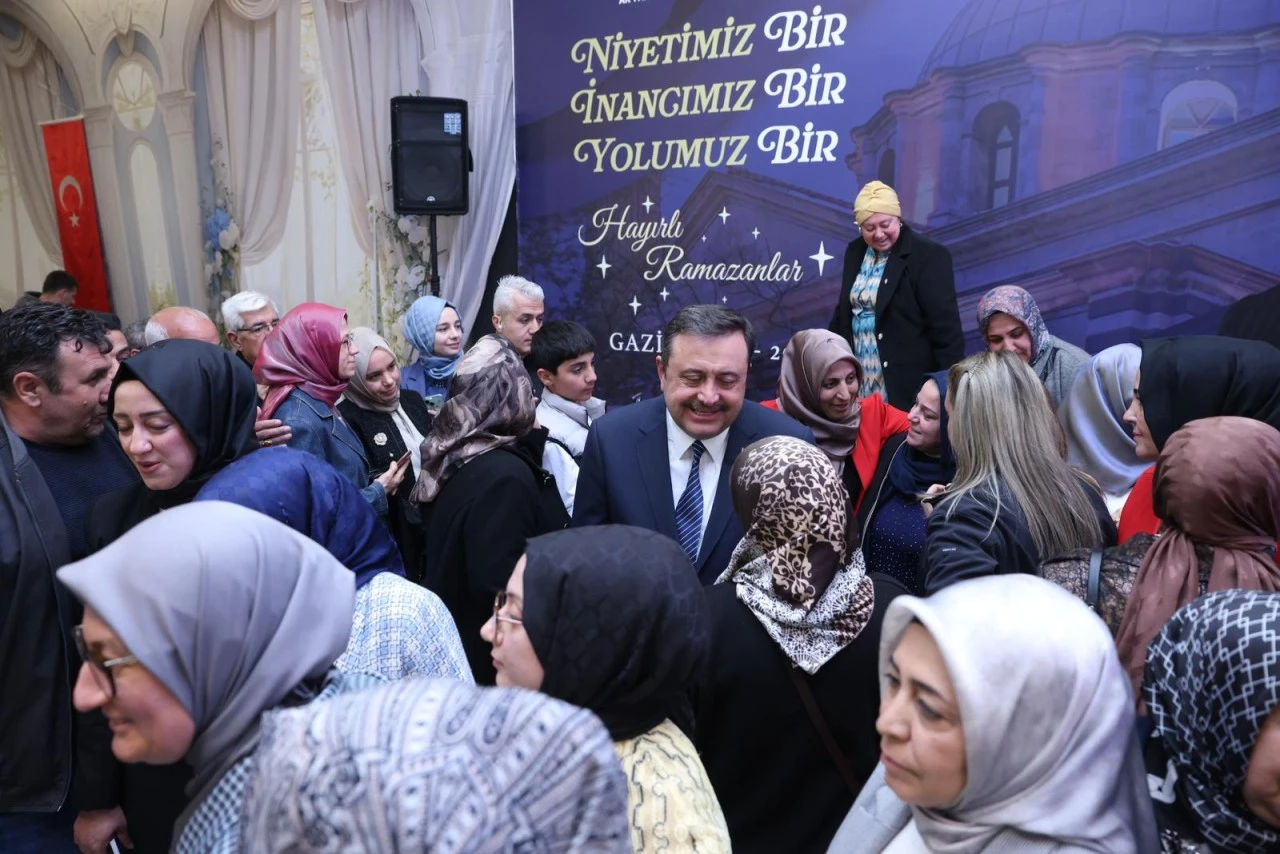 AK PARTİ GAZİANTEP’TE STK’LARLA İFTAR BULUŞMASI GERÇEKLEŞTİRİLDİ