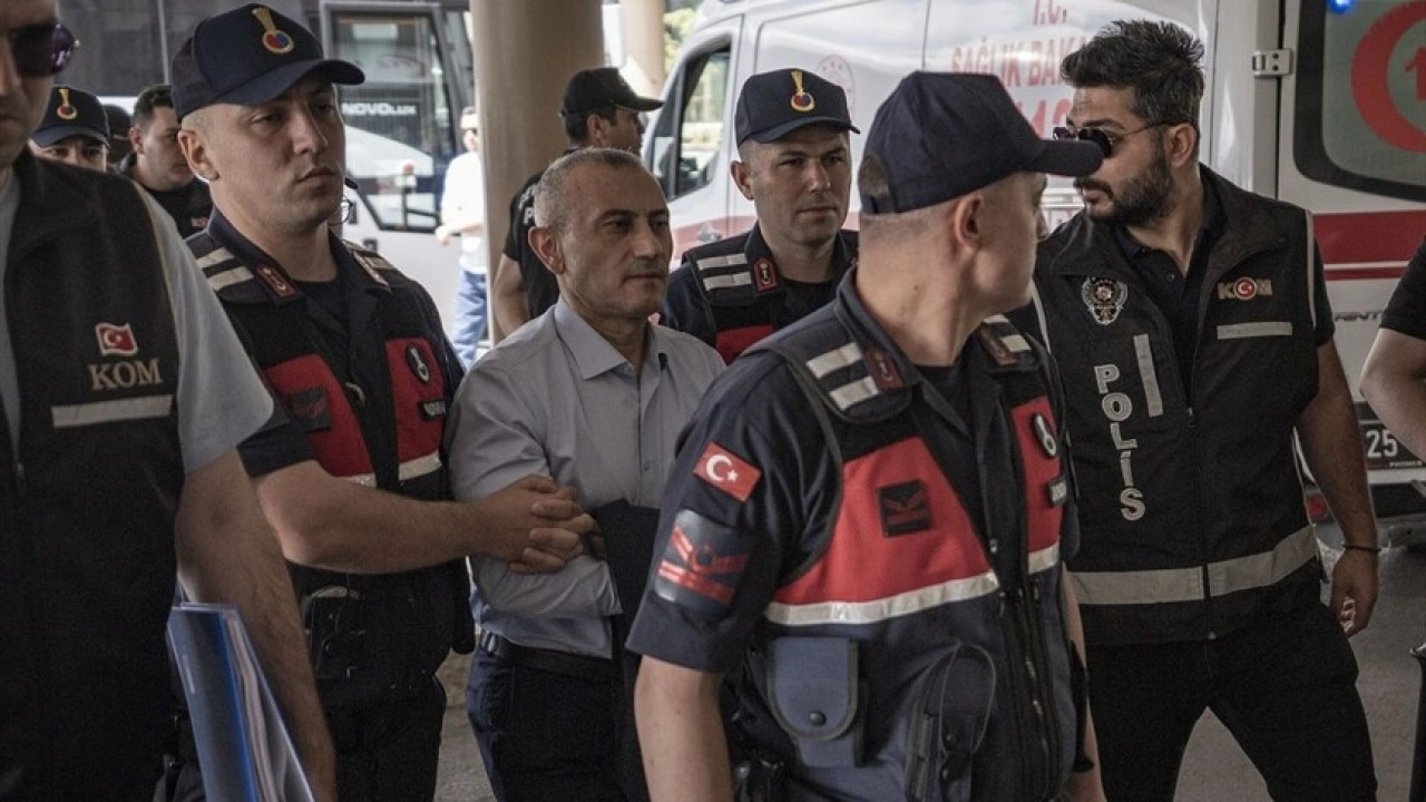 Doku soruşturmasında eski Tunceli Valisi Tuncay Sonel farklı su&ccedil;lardan da tutuklandı