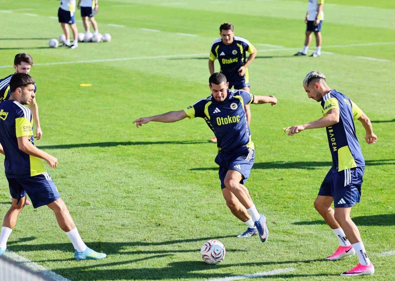 Fenerbah&ccedil;e, Avusturya&rsquo;daki hazırlıklarına devam etti
