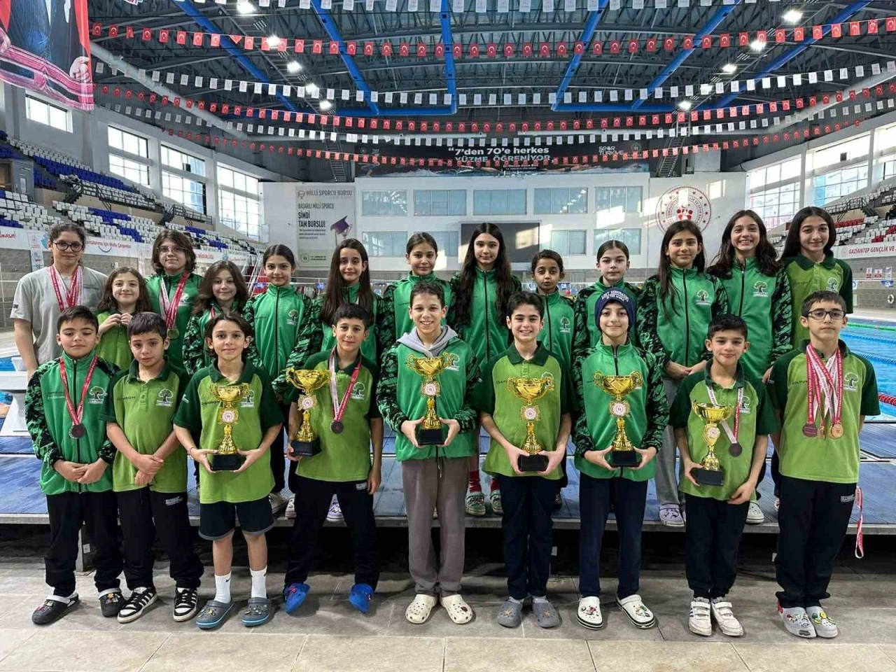 Şehitkamil Belediyesi sporcularından b&uuml;y&uuml;k başarı