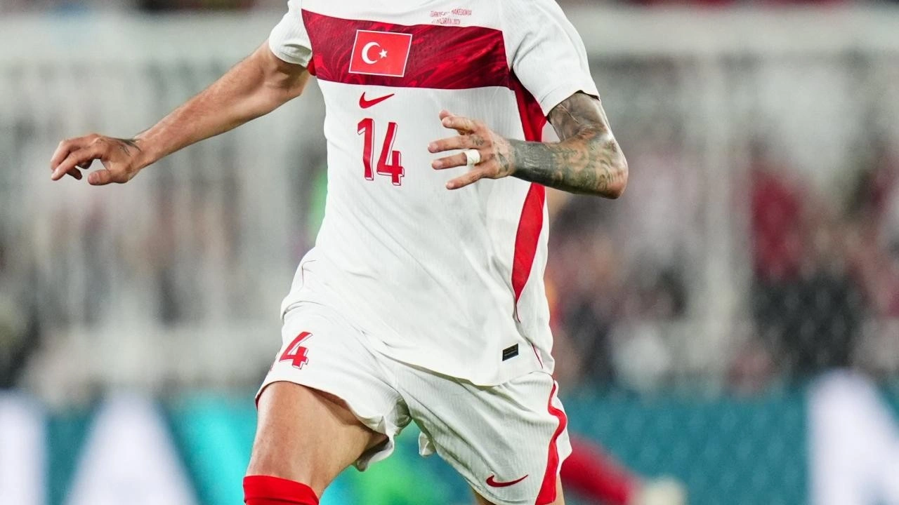S&uuml;per Lig devinden Samet Akaydin bombası! İmzalar an meselesi