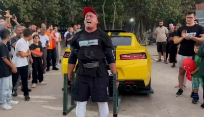 1 ton 700 kilogramlık lüks aracı kaldırdılar
