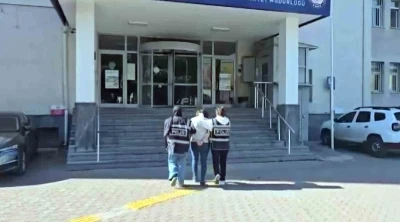 10 ilde 51 yıl hapis cezası ile aranan dolandırıcı, Kayseri’de yakalandı
