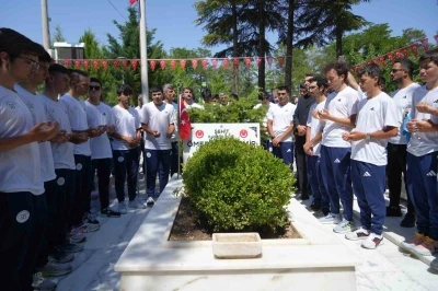 10. &Ouml;mer Halisdemir Bisiklet Turu tamamlandı
