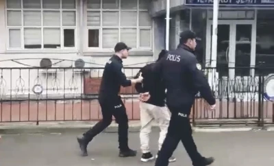 11 yıl 6 ay hapis cezası bulunan uyuşturucu h&uuml;k&uuml;ml&uuml;s&uuml; yakalandı
