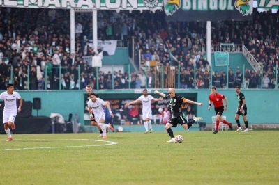 12 Bing&ouml;lspor şampiyon oldu
