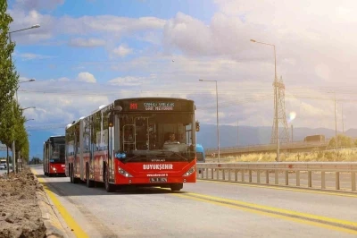 122 hat kalkıyor, yerine metrobüs geliyor: 1 saat süren yolculuklar 30 dakikaya düşecek
