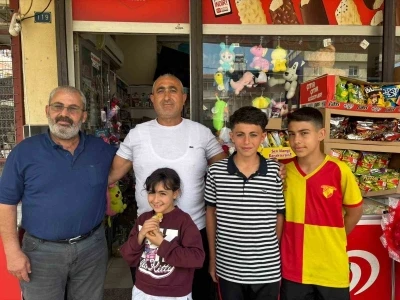 13 yaşındaki Yusuf&rsquo;un d&uuml;r&uuml;stl&uuml;ğ&uuml; mahalleye &ouml;rnek oldu
