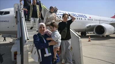 13 Yıl Aradan Sonra… Türk Hava Yolları'na Ait İlk Uçak Halep Havalimanı'na İndi