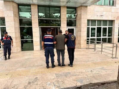 13 yıl hapis cezası bulunan firari jandarmadan kaçamadı
