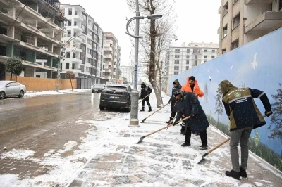 149 mahallede yol a&ccedil;ma &ccedil;alışmaları devam ediyor
