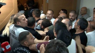 15 Temmuz&rsquo;a &rsquo;tiyatro&rsquo; diyen CHP&rsquo;li meclis &uuml;yelerine şehitleri ailelerinden sert tepki
