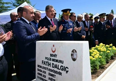 15 Temmuz Şehidi Fatih Dalgı&ccedil; kabri başında dualarla anıldı
