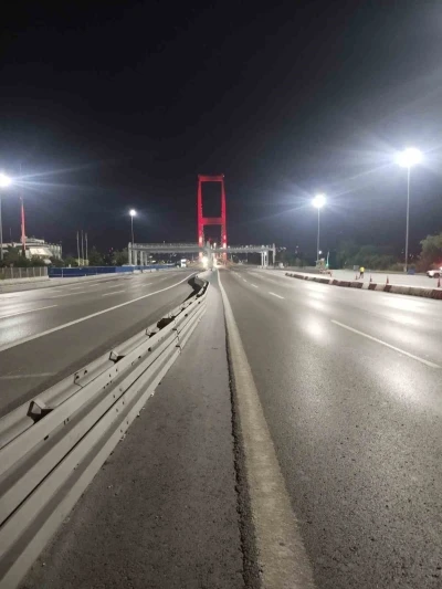 15 Temmuz Şehitler K&ouml;pr&uuml;s&uuml; "Milli Birlik Etkinlikleri" kapsamında trafiğe kapatıldı
