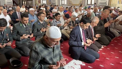 15 Temmuz şehitleri Bolu&rsquo;da dualarla anıldı
