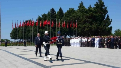 15 Temmuz şehitleri Şehitler Abidesi&rsquo;nde anıldı
