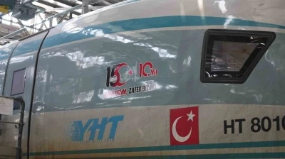 15 Temmuz&rsquo;un 10&rsquo;uncu yılında 10 YHT seti &ouml;zel logoyla sefer yapacak
