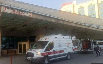 15 Yaşındaki Kız Damdan D&uuml;şt&uuml;