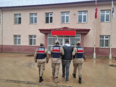 16 Yıl Kesinleşmiş Hapis Cezasıyla Aranan Şahıs JASAT&rsquo;tan Ka&ccedil;amadı