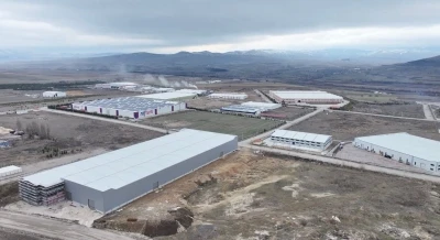 17 bin n&uuml;fuslu il&ccedil;ede 2 bin kişiye istihdam sağlayan OSB b&uuml;y&uuml;meye devam ediyor
