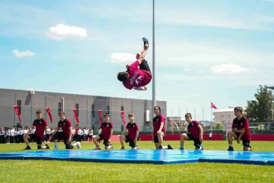 19 Mayıs Atat&uuml;rk&rsquo;&uuml; Anma, Gen&ccedil;lik ve Spor Bayramı Aliağa&rsquo;da coşkuyla kutlandı
