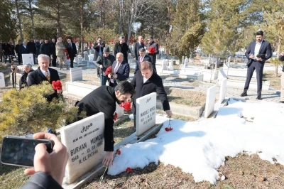 1992 Erzincan Depremi&rsquo;nin 34. yılında deprem şehitleri anıldı
