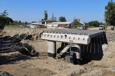 20 mahallenin yıllardır beklediği köprüde mutlu son

