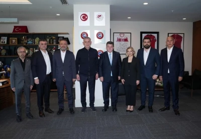 24Erzincanspor&rsquo;da yeni sezon &ouml;ncesi temaslar
