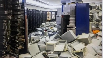 3 bin T&uuml;rk'&uuml;n kasası boşaltıldı! Sır perdesi aralandı: Yargılanırken 3 banka soymuşlar!