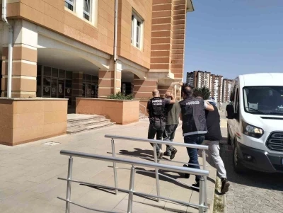 3 milyon TL değerindeki uyuşturucu ham maddesiyle yakalanan sanıklara 18&rsquo;er yıl hapis cezası
