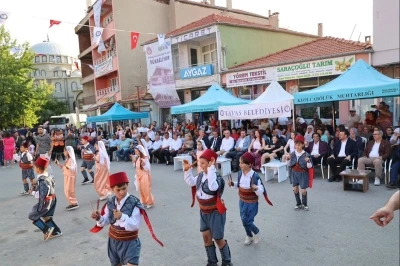 30. Kızılcab&ouml;l&uuml;k K&uuml;lt&uuml;r, Sanat, Tekstil ve Moda Festivali coşkuyla başladı
