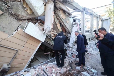 300 metre yarıçapındaki tüm binalarda ve zeminde detaylı ölçümler yapılıyor
