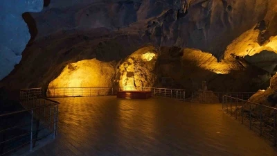 350 milyon yıllık G&ouml;kg&ouml;l Mağarası&rsquo;na ziyaret&ccedil;i rekoru
