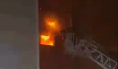 4 katlı mobilya deposunda yangın: Ürünler kullanılamaz hale geldi
