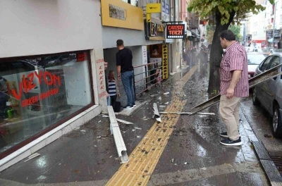 4&rsquo;&uuml;nc&uuml; kattan aşağı d&uuml;şt&uuml;, şans eseri &ouml;len ya da yaralanan olmadı
