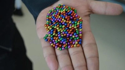 4 yaşındaki Eda&rsquo;nın bağırsağından 8 adet mıknatıslı boncuk &ccedil;ıkarıldı