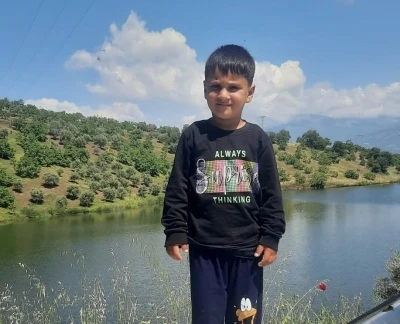 4 yaşındaki kayıp &ccedil;ocuk sulama havuzunda &ouml;l&uuml; bulundu
