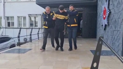 45’ten fazla bıçak darbesiyle eşini öldüren şüpheli adliyeye sevk edildi
