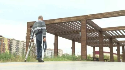 45 yıl hayalini kurduğu akülü sandalyesine kavuştu
