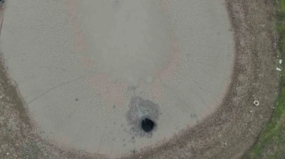 46 yıl sonra ortaya &ccedil;ıktı: G&ouml;let &ccedil;&ouml;kt&uuml;, su yer altından başka noktadan &ccedil;ıktı
