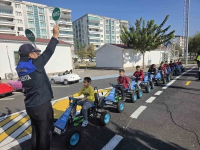 486 öğrenciye trafik ve çevre bilinci eğitimi verildi
