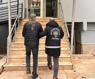 49 yıl hapis cezası bulunan firari h&uuml;k&uuml;ml&uuml; sahte kimlikle yakalandı
