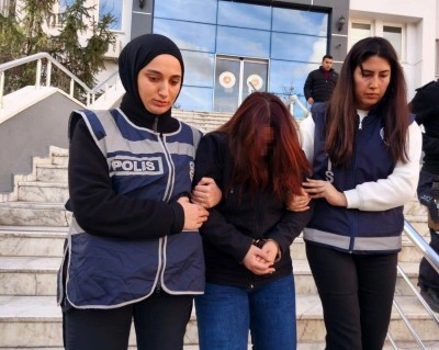 5 g&uuml;nl&uuml;k bebeğe şiddet uyguladığı iddia edilen hemşire Erzincan&rsquo;daki cezaevine getirildi