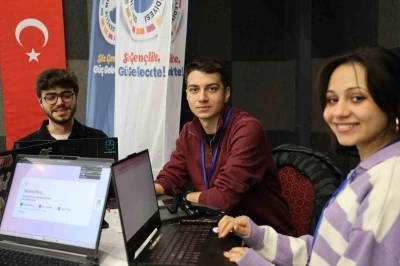 5 ilden 70 gen&ccedil; Elazığ&rsquo;da T&uuml;rkiye&rsquo;nin uzay misyonu i&ccedil;in ter d&ouml;kecek

