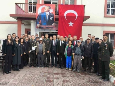 55. Tugay Komutanlığı’ndan Kırklareli Huzurevi’ne anlamlı ziyaret
