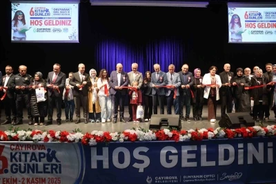 6. Çayırova Kitap Günleri, kapılarını ziyaretçilere açtı
