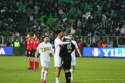 6 sezonda 16 teknik adam, 5 başkan: 15 senelik Sakaryaspor ser&uuml;veni
