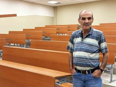 60 yaşında üniversiteli oldu, gençlere örnek oldu

